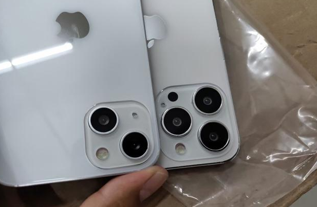 河池苹果手机维修分享iPhone 13‌机模长什么样 